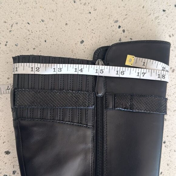 Ecco Women’s Size 40 Black Leather Knee-High Boots Heeled Sleek Comfortable EUC - Picture 4 of 15
